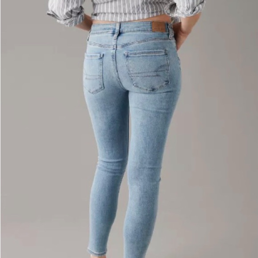 AE Next Level Low-Rise Jegging | NWT | Size 6 Short | Brilliant Blue